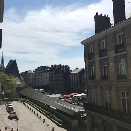 - Vieux Marche Apartment